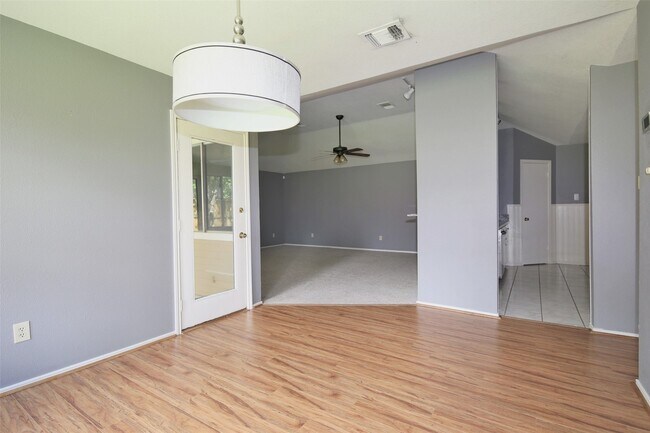 Building Photo - 14002 Taco Ct