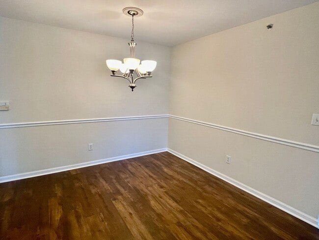 Building Photo - 828 Amelia Lakes