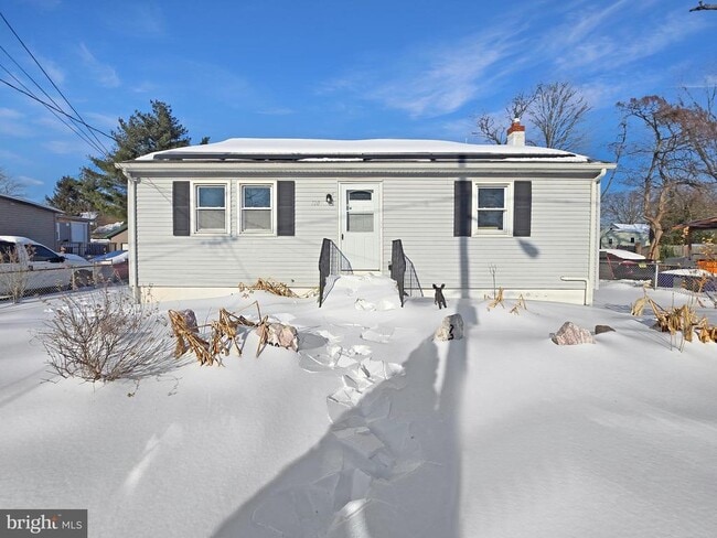 Building Photo - 120 3rd