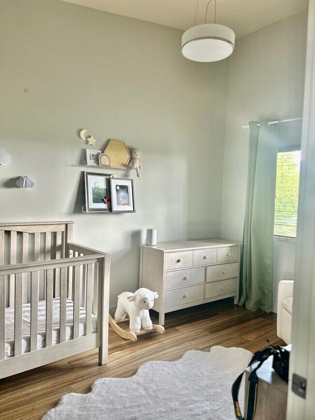 Building Photo - 1672 DeKalb Ave NE