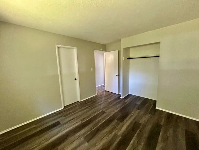 Building Photo - Charming 3-Bedroom Ranch in Bedford Heights