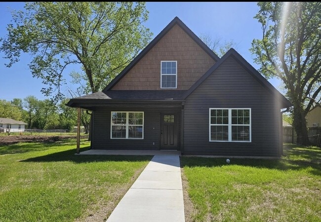 Building Photo - 1109 Euclid St