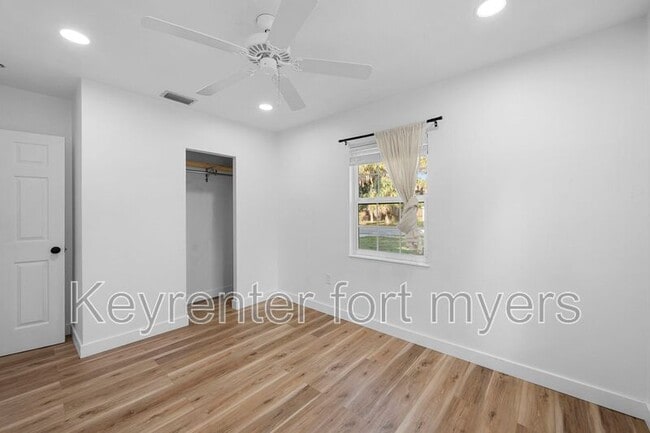 Building Photo - 236 Delray Ave