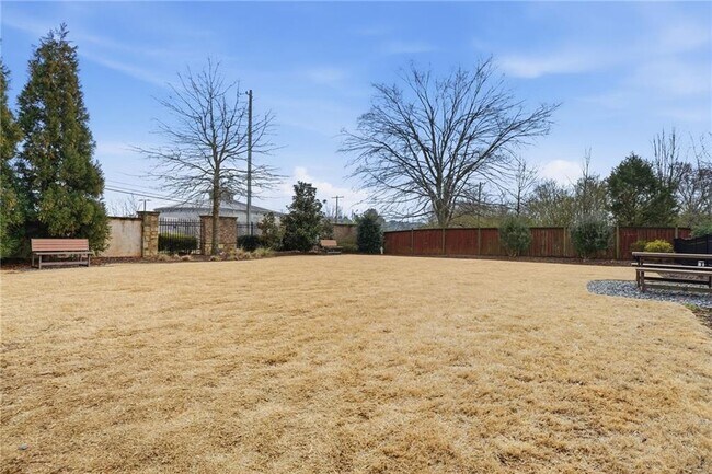 Building Photo - 110 Via Roma