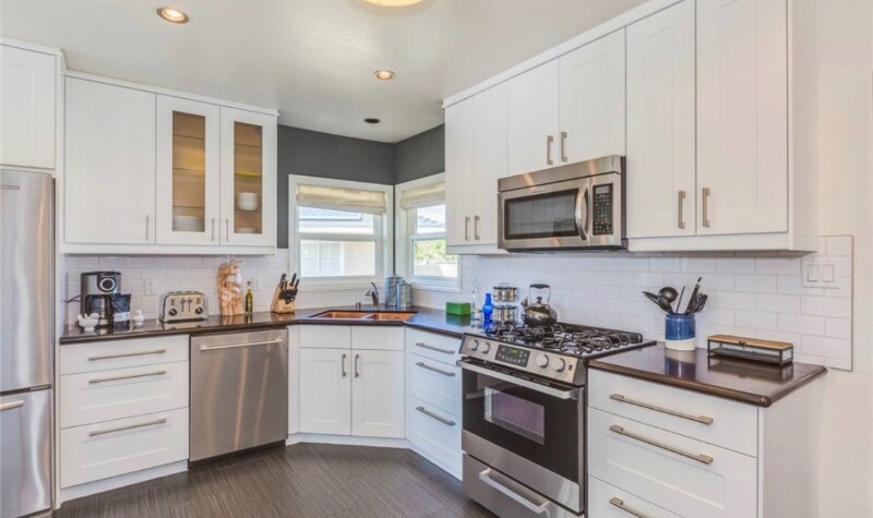 Building Photo - 405 N Peach Knoll