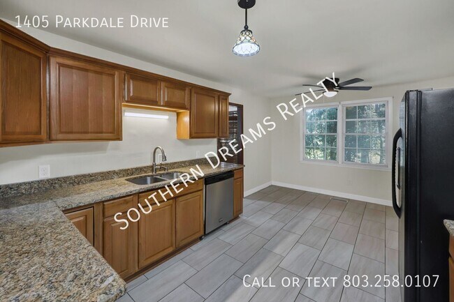 Building Photo - 1405 Parkdale Dr