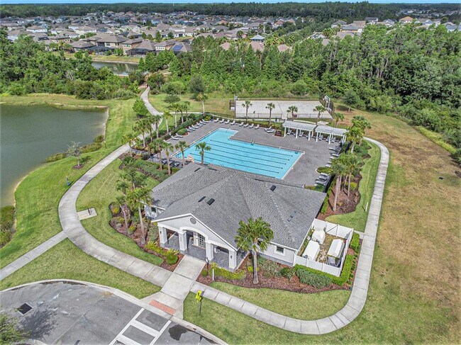Building Photo - 32803 Pez Landing Ln