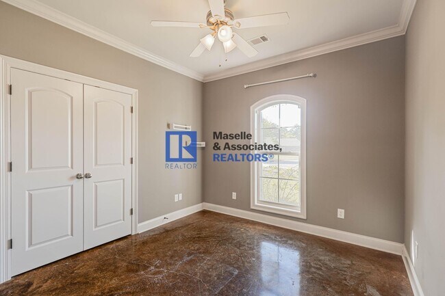 Building Photo - 3 Bed/2 Bath Home in Greenfield Station!!