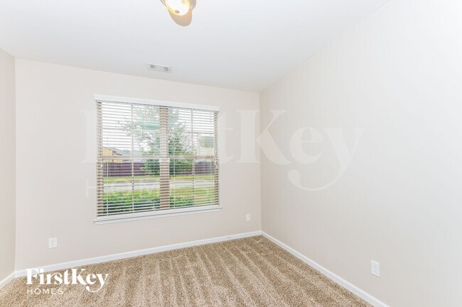 Building Photo - 356 Madison Grace Ave