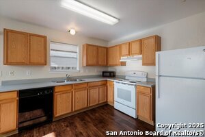 Building Photo - 102 Kenrock Dr