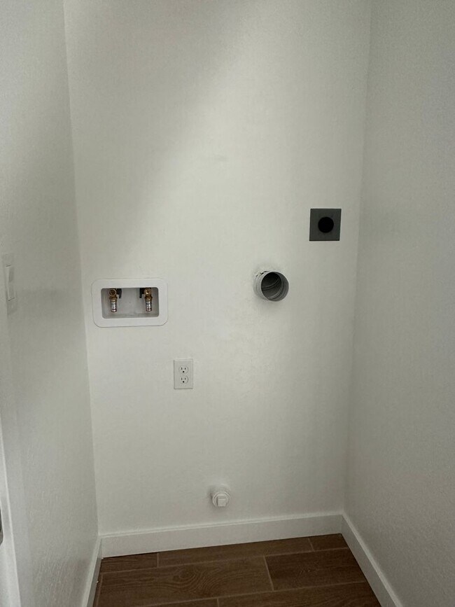 Building Photo - Next Gen Studio