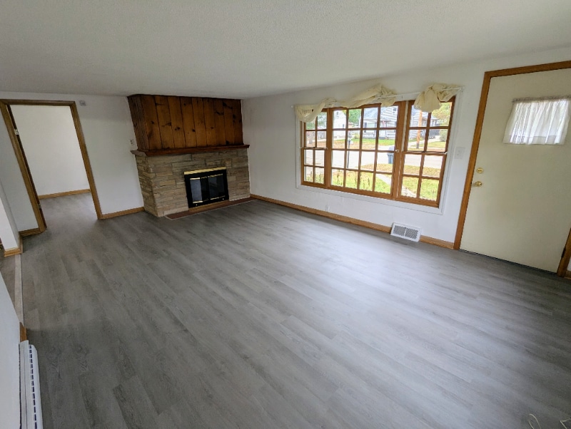 Building Photo - 1810 Midway Dr