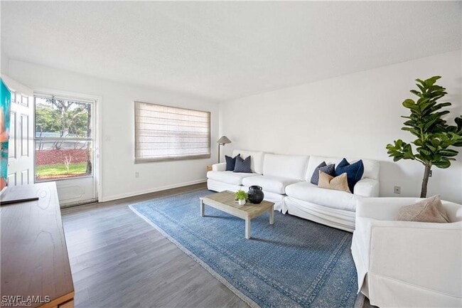 Building Photo - 3325 Arpt Rd S