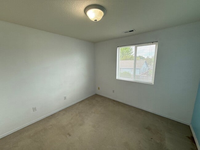 Building Photo - 4105 Windy Ave NE
