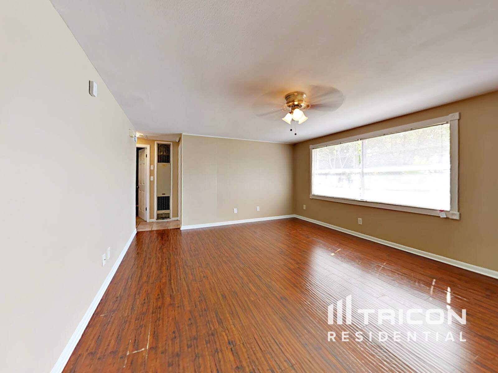 Building Photo - 8589 Lantana Dr
