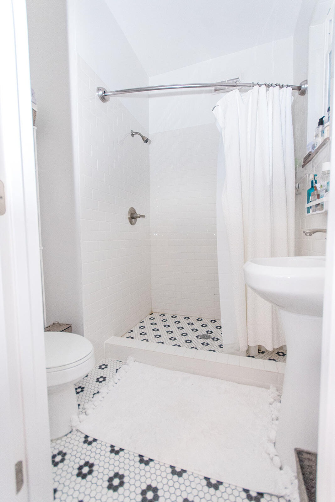 Building Photo - 1052 St Gregory St