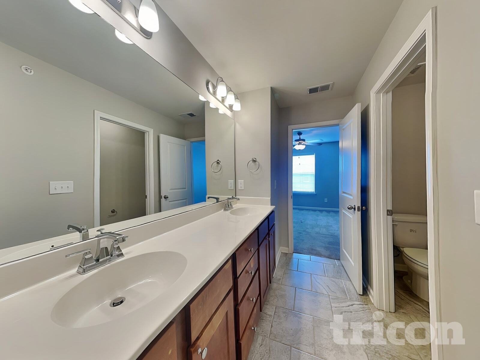 Building Photo - 406 Riverwood Ct