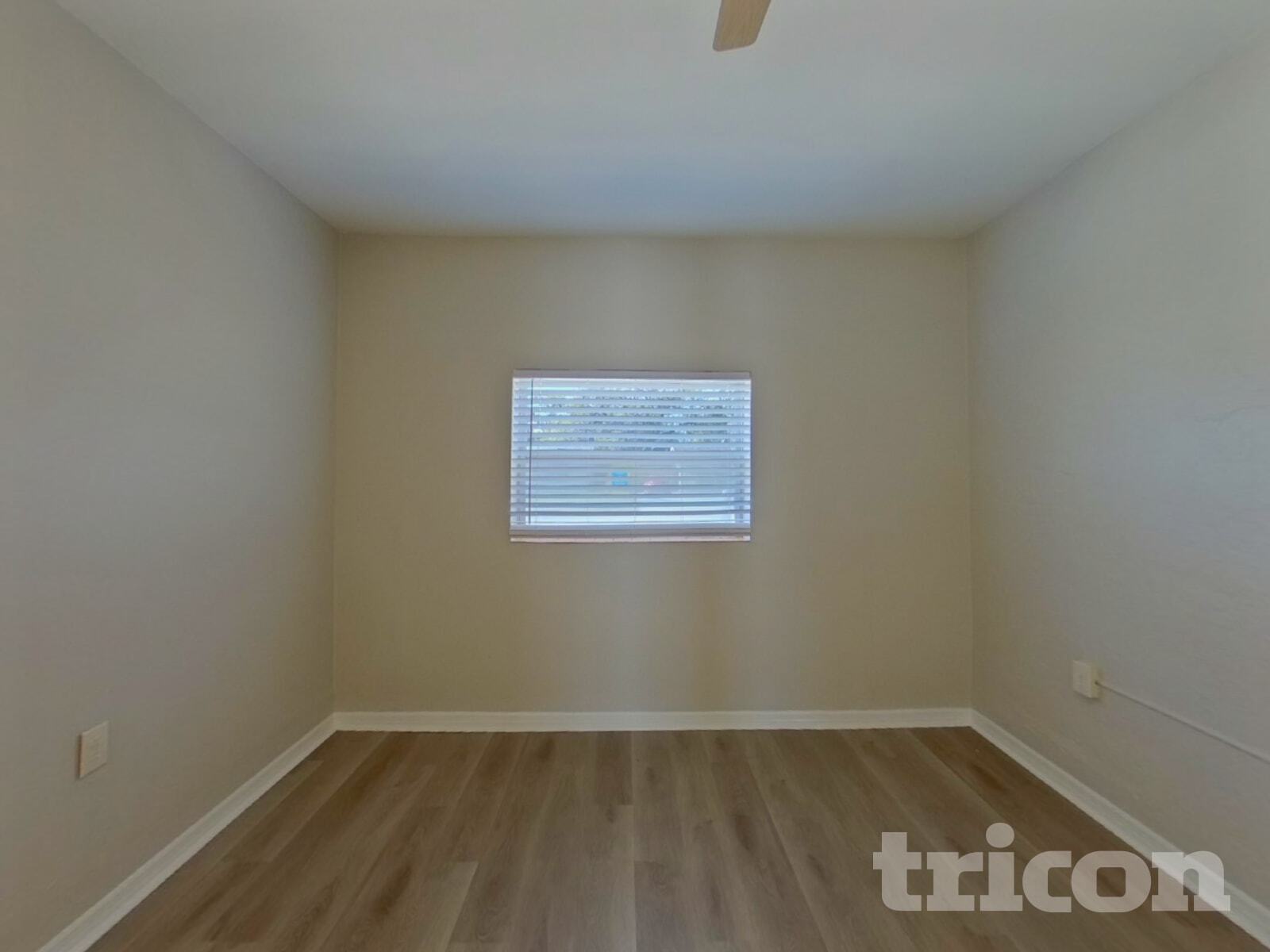 Building Photo - 10887 111th Pl N