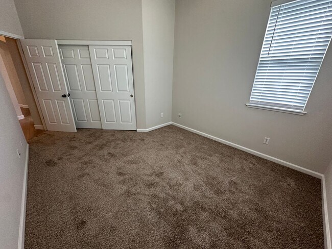 Building Photo - 5592 Plumbridge Way