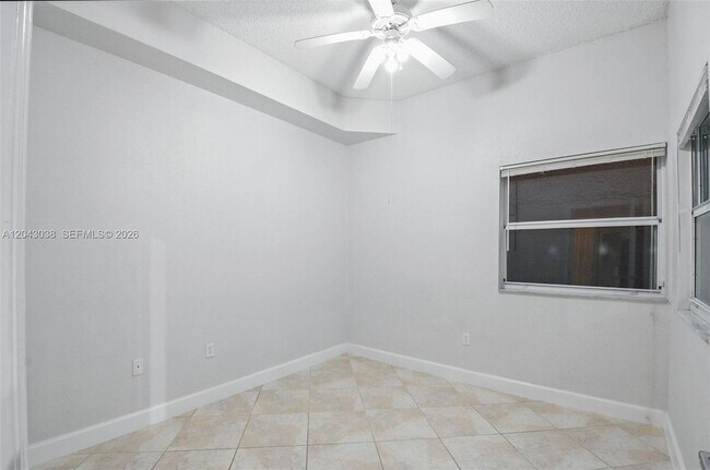 Building Photo - 6001 SW 70th St