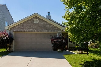 Building Photo - 15281 Ten Point Dr