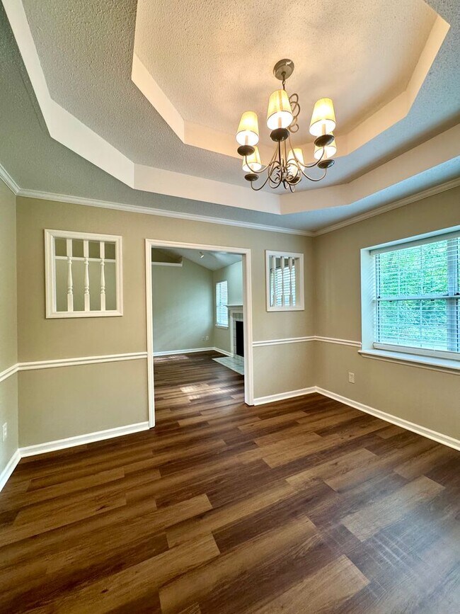 Building Photo - Your Private Retreat 3 Bedroom 2 Bath RentalAwaits!