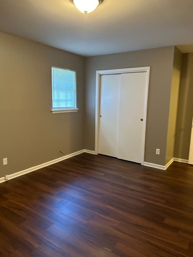 Building Photo - COMING SOON! MOVE IN SPECIAL- $0 SECURITY ...