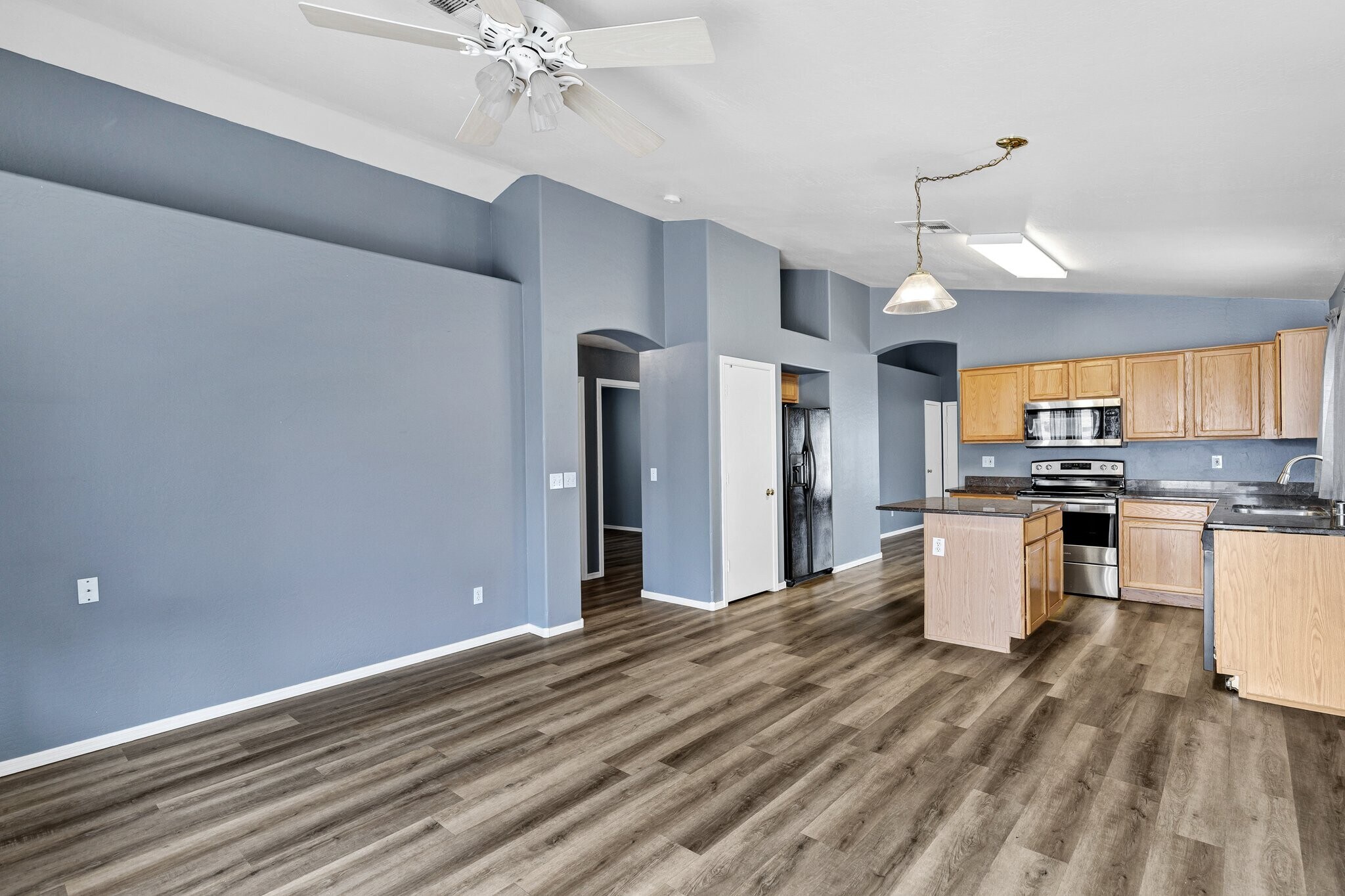 Building Photo - 14958 W Port Au Prince Ln