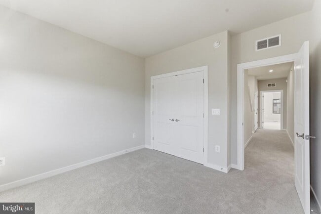 Building Photo - 2490 Connector Aly