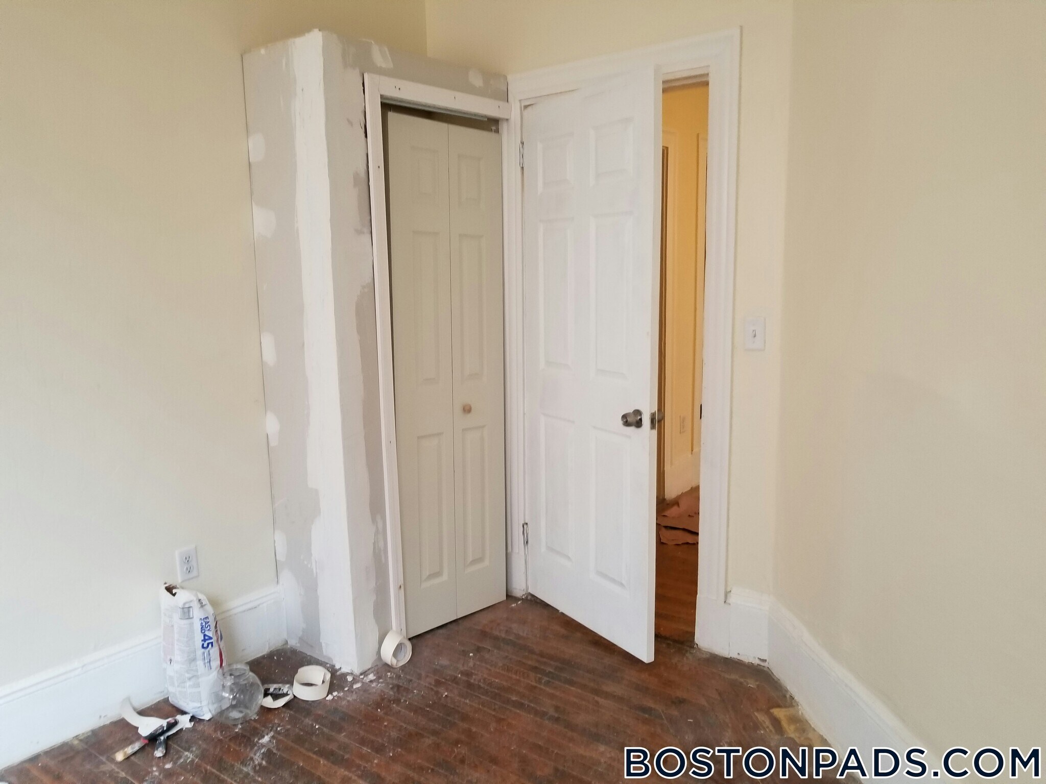 Building Photo - 81 Ruthven St