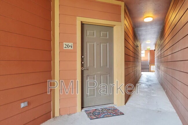 Building Photo - 17555 Nature Walk Tr