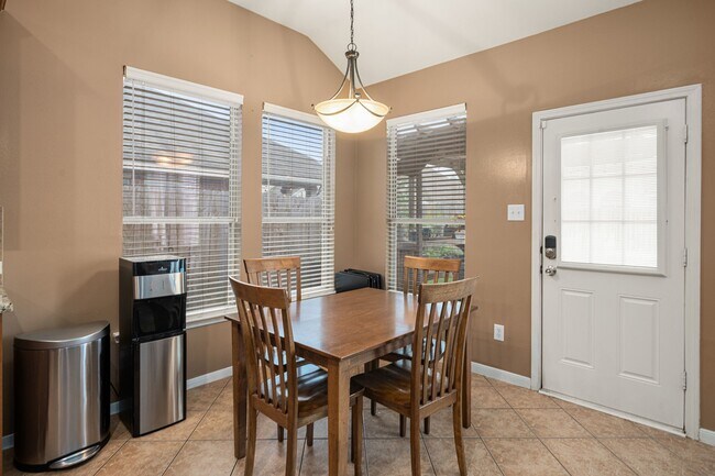 Building Photo - 13835 Cane Valley Ct