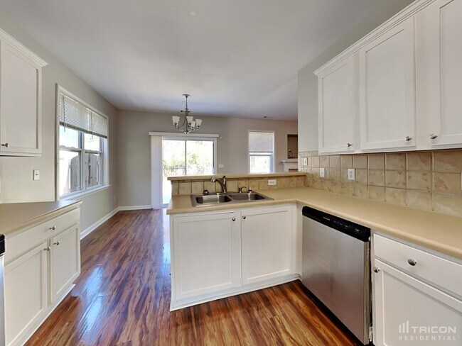 Building Photo - 3124 Delacorte Dr