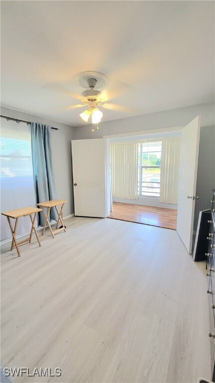 Building Photo - 300 Valley Stream Dr