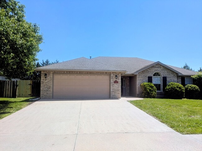 Building Photo - 2504 Feldspar Ct