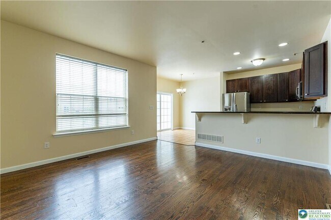 Building Photo - 241 Snapdragon Way