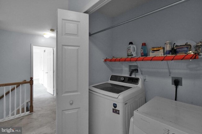 Building Photo - 1016 Josephine Dr