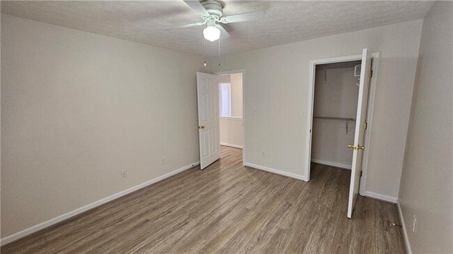 Building Photo - 3060 Kentmere Dr