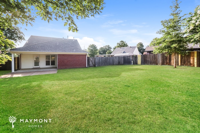 Building Photo - 7332 Pecan Meadow Dr W