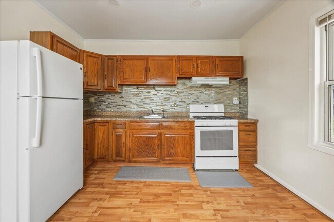 Building Photo - 407 N MacQuesten Pkwy