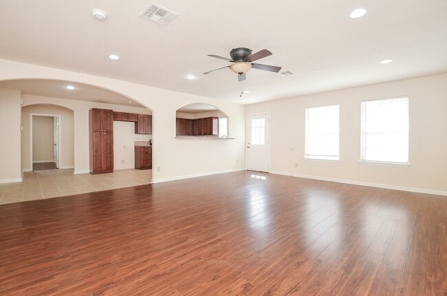 Building Photo - 14315 Branchwater Ln