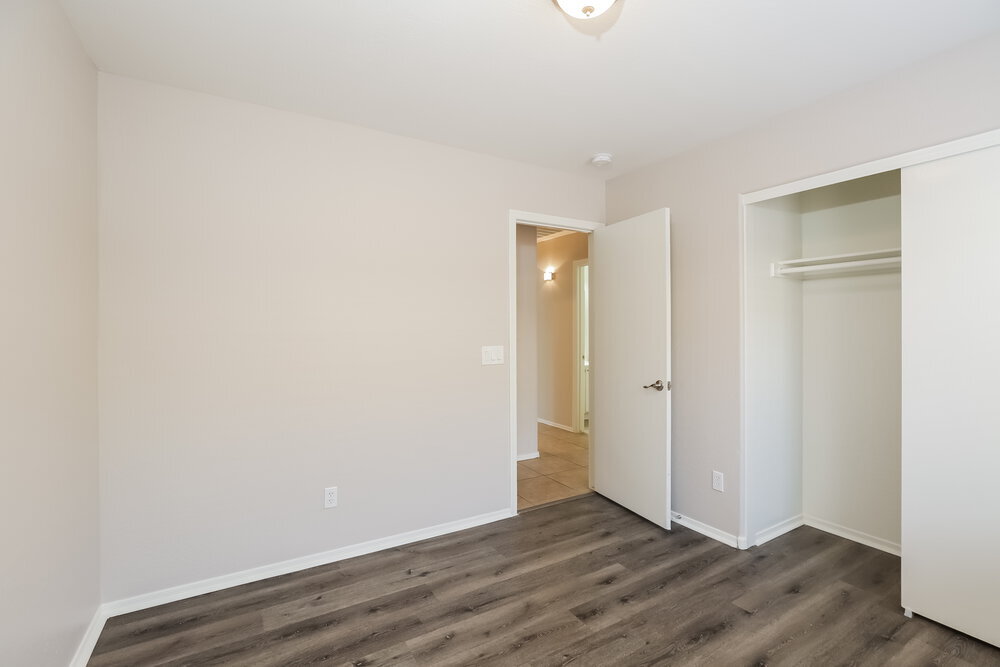 Building Photo - 3429 S 95th Dr