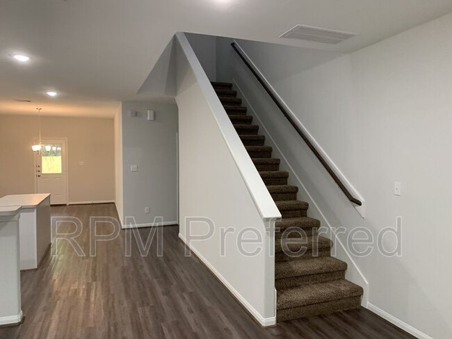 Building Photo - 8215 Gallahad St