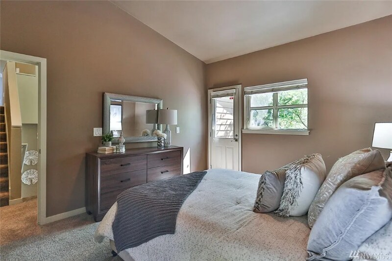 Building Photo - 12062 Minor Way