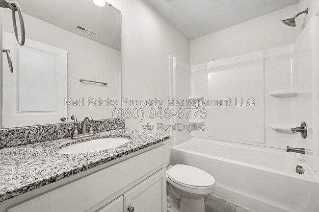 Building Photo - 3914 Townes Blvd