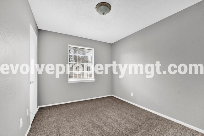 Building Photo - 4302 Knight Arnold Rd