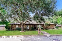 Building Photo - 3944 Misty Meadow Dr