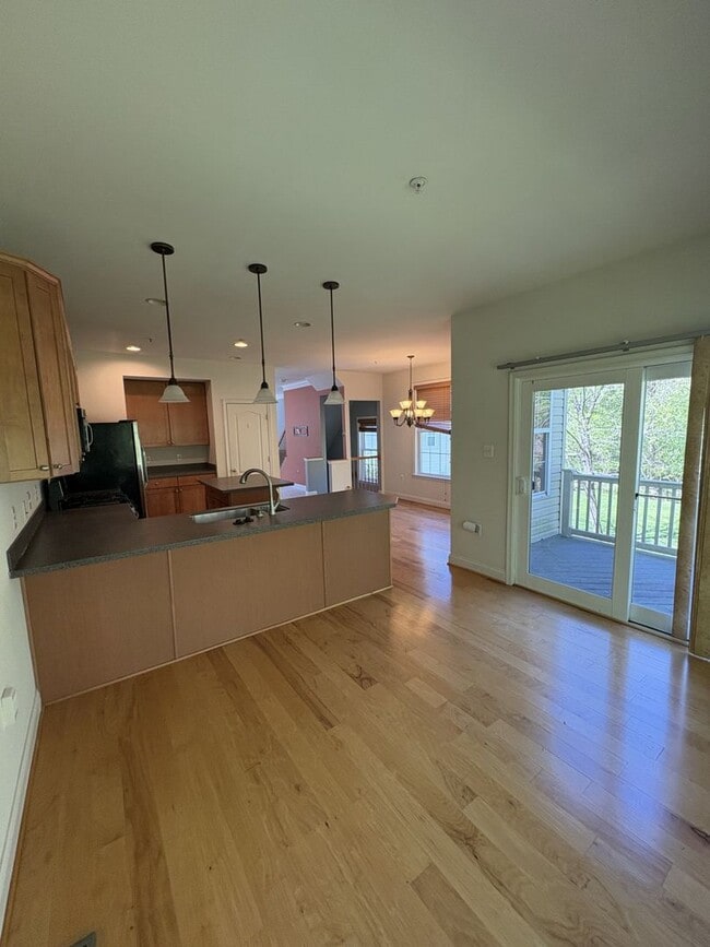 Building Photo - Gorgeous End of Group Owings Mils 3bd/2.5ba w/ A/C, W/D, and Modern Amenities! Available now!