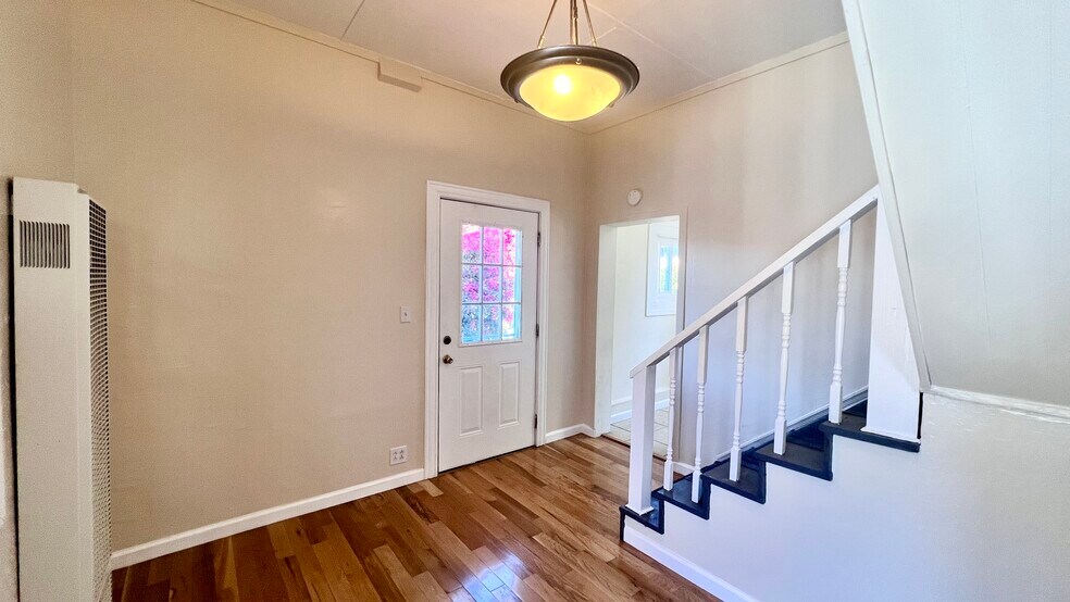 Office - 946 Sonoma St