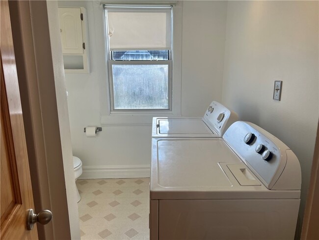 Building Photo - 3977 Buffalo St